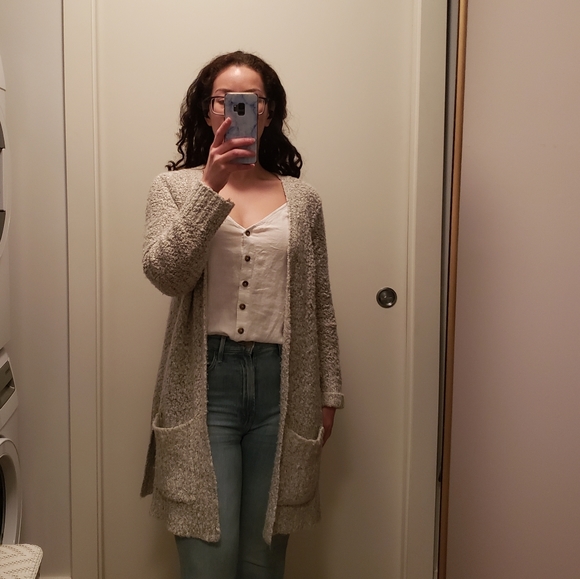 Women's Open Cardigan Sweater - Picture 6 of 6